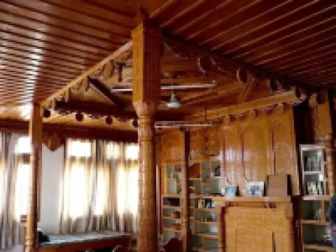 Chitral Guest House Hotels in Chitral