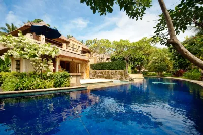 Pool Villa Merumatta Senggigi Hotels near Senggigi Beach