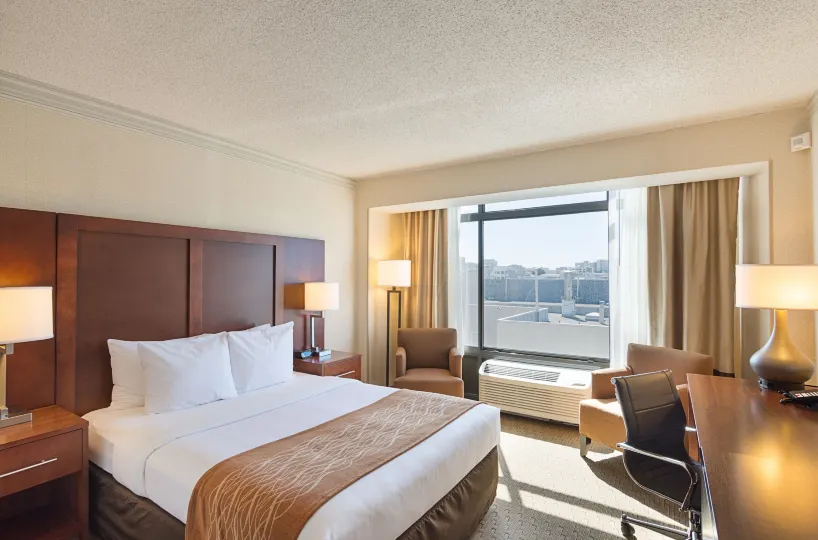 Comfort Inn by the Bay