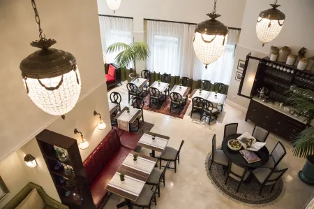 Arthur Hotel - an Atlas Boutique Hotel Отели в г. Елусалэн