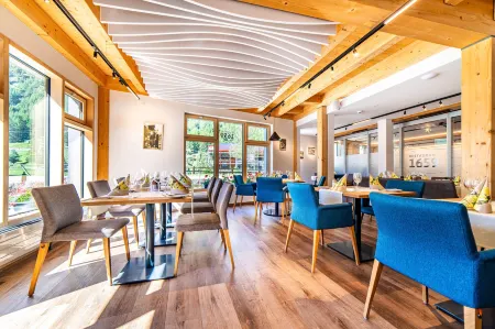 Hotel Kristall-Saphir Superior Отели в г. Saas-Almagell