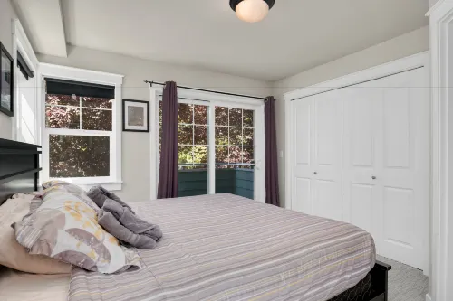 Seattle Vacation Home: Berlin Wall