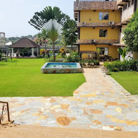 Sweet Garden Hotel