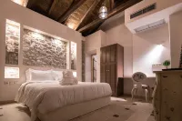 Mythic Valley Hotels in 