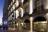 Oceania le Jura Dijon Hotel dekat Porte Guillaume