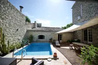 La Demeure Hotels in Galargues