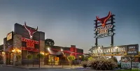 Days Inn by Wyndham Fallsview - 2-Star