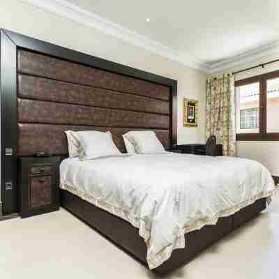 Rok Plaza Rooms
