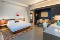 Hi-Lo Hotel, Autograph Collection