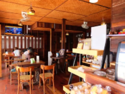 บ้านคุณทวด @สีชัง โรงแรมในเกาะสีชัง