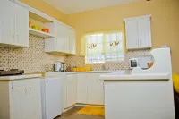 Port of Spain Sunny Guest Apartment Hotels in Saint Helena