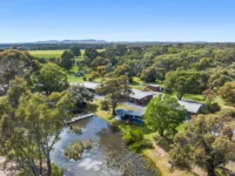 Halls Haven Holiday Units Hotels in Halls Gap