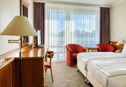 엔사나 스파 수영장