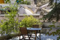 El Puente Cave Hotel Hôtels à : Ibrahimpasa Koyu