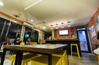 Djo Front One Inn Bengkulu Hotel di Bengkulu