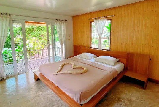 Fan Bungalow With Garden View-Non Air Conditioner