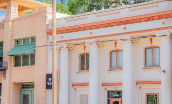 The Block Hotel Bisbee