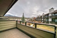 Jasper Inn & Suites by Innhotels - Mountain view