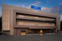 Delite Sarovar Portico Faridabad Hotels near 3 NUMBER MASJID