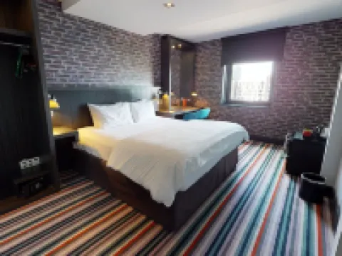 Village Hotel Glasgow Hotels near West End