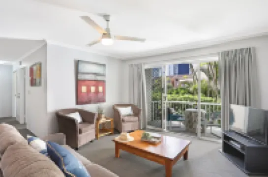 ชิโดรี คอร์ท