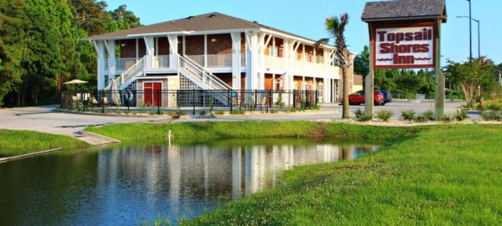 Topsail Shores Inn Hotele w: Onslow County