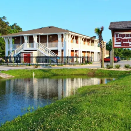 Topsail Shores Inn