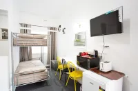 ทารีลอดจ์โมเทล