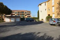 Hotel Albizzia - parking
