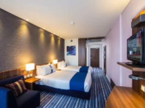 Holiday Inn Express LISBON - ALFRAGIDE by IHG Hotels in Oeiras