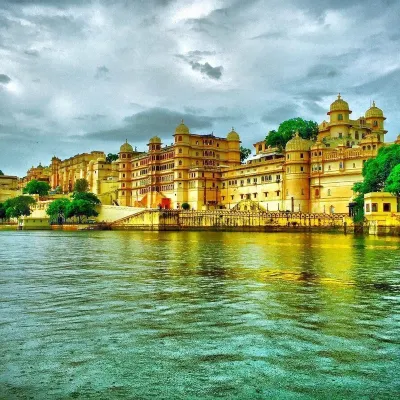 Hotel Gyangarh Udaipur โรงแรมใกล้อาร์เคย์มอลล์