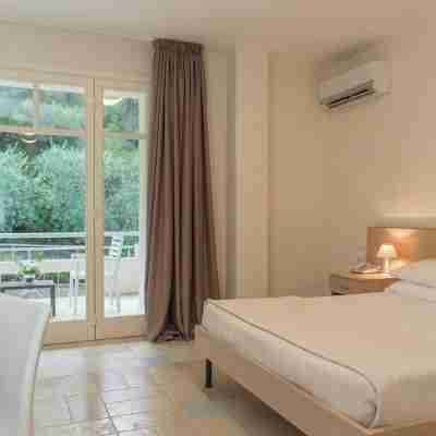 AH Premium Baia dei Faraglioni Rooms
