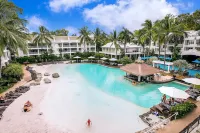 Elysium Private Apartments at Beach Club & Spa - Luxury