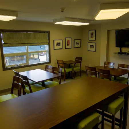 Super 8 by Wyndham Sault Ste Marie on