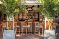 Bayside Villas by Islander Resort - バー