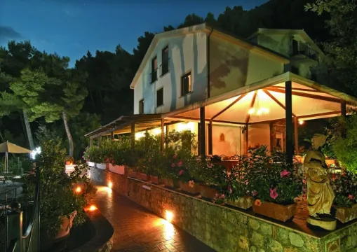 Hotel Villa Delle Meraviglie