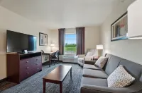 Cobblestone Hotel & Suites-RussellsPoint
