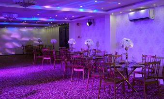 New MerryLand Hotel