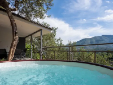 Regina Vittoria Relais EcoSmart Luxury Home Spa - de Vivo Realty