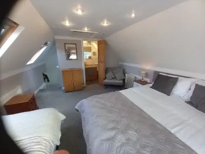 Chota Kothi Hotels in Borough of Newcastle-under-Lyme