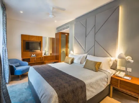 De Mandarin Hotels near Malleswaram