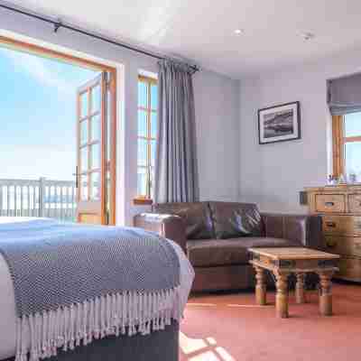 Oak Tree Inn Rooms