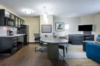 Candlewood Suites Orlando North - Lake Mary Hotels in Longwood