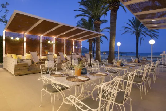 Cabot Romantic- Adults Only