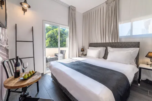 Dizengoff Avenue Boutique Hotel - breakfast