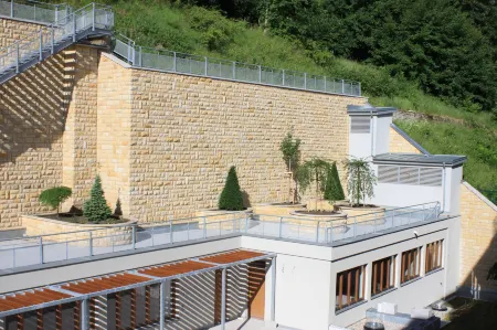 Luxury Spa Hotel Olympic Palace Отели рядом с достопримечательностью «Гейзерная колоннада»