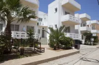 Anna Katerina Apartments - Beach