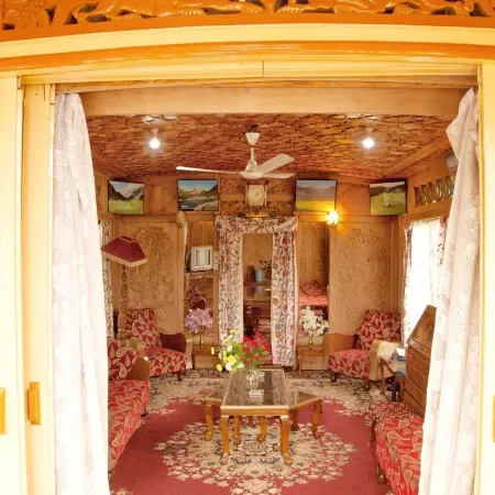 New Bul Bul Houseboat Dal Lake