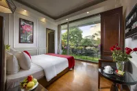 Hanoi Royal Palace Hotel 2 Hôtels à : Hanoï