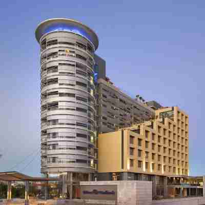 Hilton Windhoek Hotel Exterior